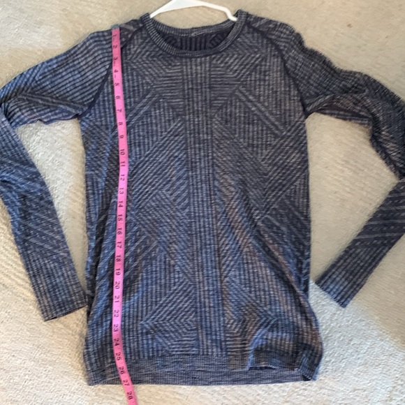 Lululemon Pullover - Picture 4 of 6